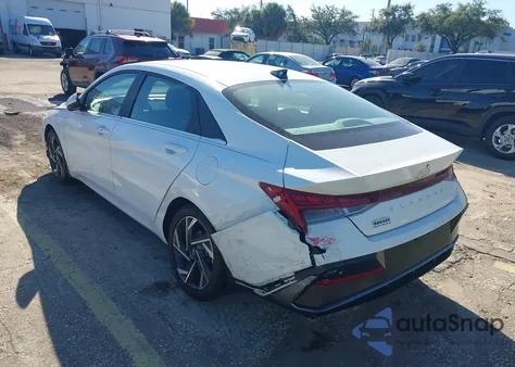 2024 Hyundai Elantra Sel z USA, uszkodzony, nr VIN KMHLS4DGXRU807312